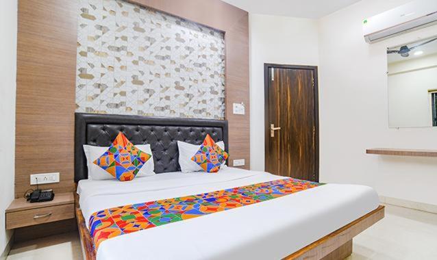 Stayzy Evanka 3* Indore